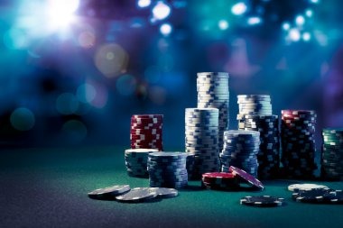 demo pp live-dealer blackjack table with ATP Tour scoreboard visible on mobile screen
